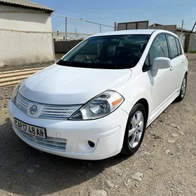 Nissan Versa 2010