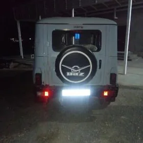 UAZ Profi 1999