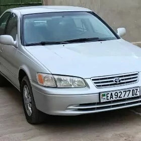 Toyota Camry 1999