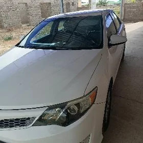 Toyota Camry 2013