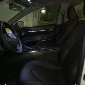 Toyota Camry 2021