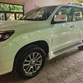 Toyota Land Cruiser Prado 2012
