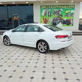 Volkswagen Passat 2021