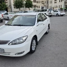 Toyota Camry 2004