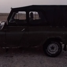 UAZ 2206 1990