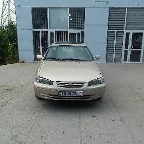 Toyota Camry 1997