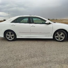 Toyota Camry 2012