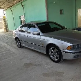 Bmw. komplekt teker