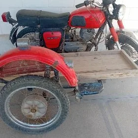 Iž Planeta 4 1990