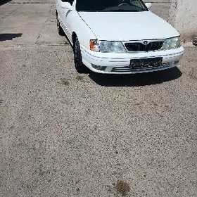 Toyota Avalon 1999
