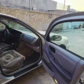 Toyota Avalon 1999