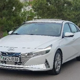 Hyundai Elantra 2021