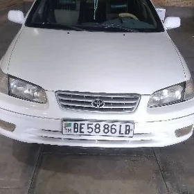 Toyota Camry 2000