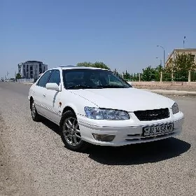 Toyota Camry 2000