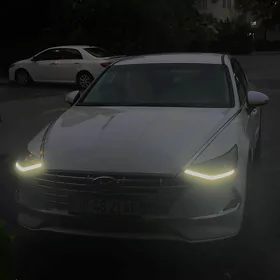 Hyundai Sonata Hybrid 2020