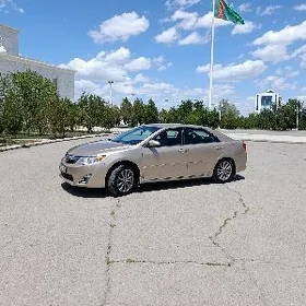 Toyota Camry 2012