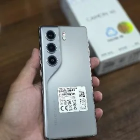 Tecno Camon40