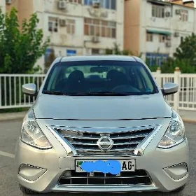 Nissan Versa 2016