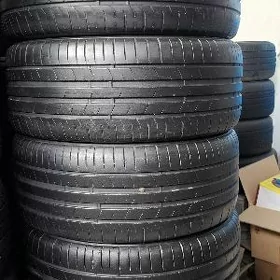 235 45 18 toyo
