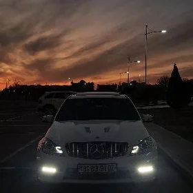 Mercedes-Benz C250 2013
