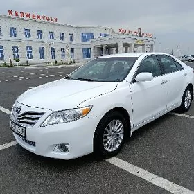 Toyota Camry 2011