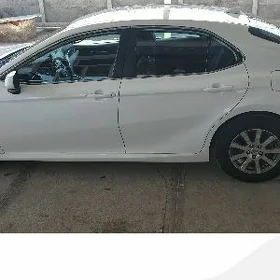 Toyota Camry 2022