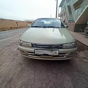 Toyota Carina 1992
