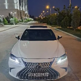 Lexus ES 350 2022