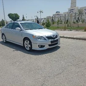 Toyota Camry 2011