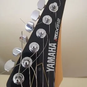 Yamaha RGX312+zoom