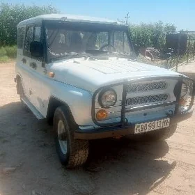 UAZ 469 2002