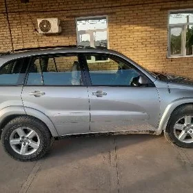 Toyota RAV4 2004