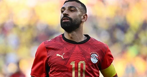 FIFA Müsüriň ýygyndysyndan lybasyndaky ýedi ýyldyzy aýyrmagy talap etdi