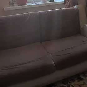 Диван двухместный