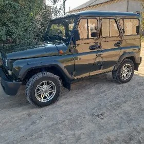 UAZ 469 2005