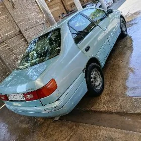 Toyota Corona 1996