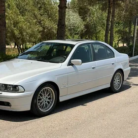 BMW E39 2001