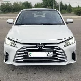 Toyota Yaris 2025