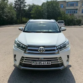 Toyota Highlander 2017