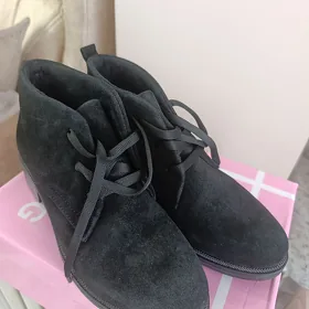 Ботинки женские