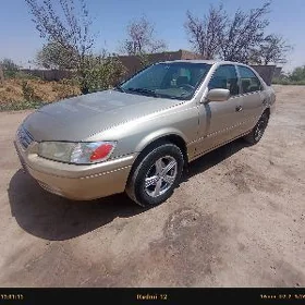 Toyota Camry 1999