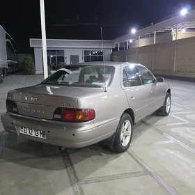 Toyota Camry 1992