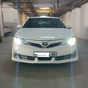 Toyota Camry 2014