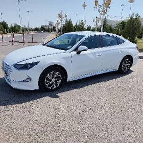 Hyundai Sonata Hybrid 2021