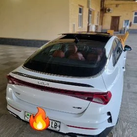 Kia K5 2022