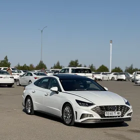 Hyundai Sonata 2021