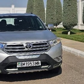 Toyota Highlander 2013