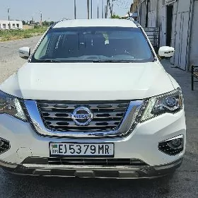 Nissan Pathfinder 2020