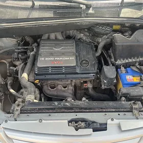 Toyota Sienna 2003