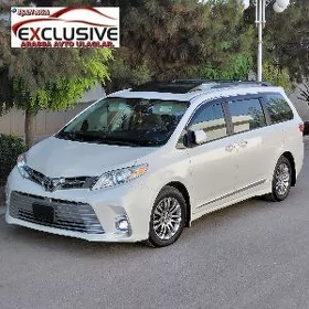 Toyota Sienna 2018